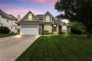 113 SE Breon Bay Street, Lee's Summit, MO 64063