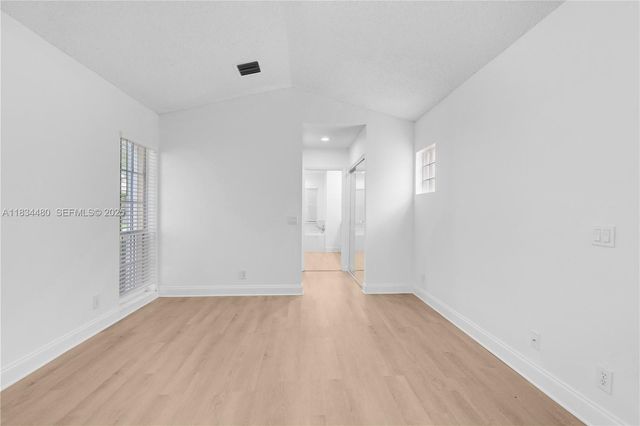 1525 Seabay Road, Weston, FL 33326
