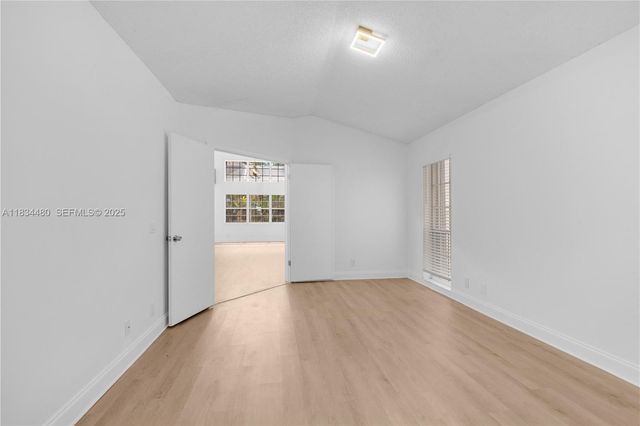 1525 Seabay Road, Weston, FL 33326