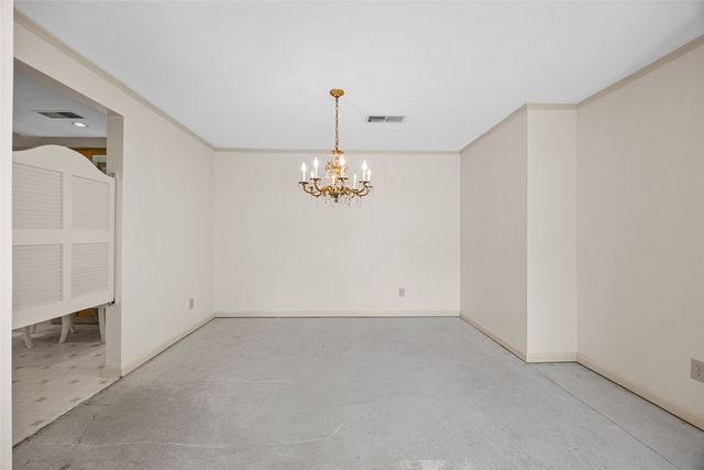 130 Thompson Dr SE 210, Cedar Rapids, IA 52403