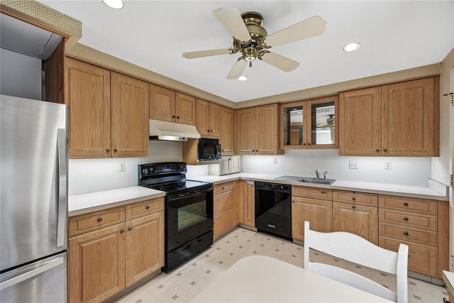 130 Thompson Dr SE 210, Cedar Rapids, IA 52403