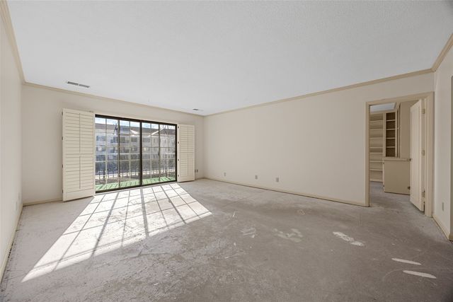 130 Thompson Dr SE 210, Cedar Rapids, IA 52403