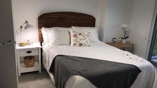 16385 Biscayne Blvd 1417, North Miami Beach, FL 33160