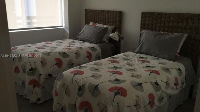 16385 Biscayne Blvd 1417, North Miami Beach, FL 33160