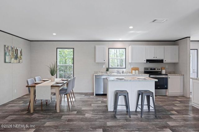 2004 BLUE KNOLL Road, Middleburg, FL 32068