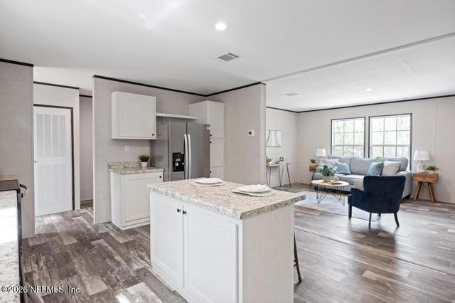 2004 BLUE KNOLL Road, Middleburg, FL 32068