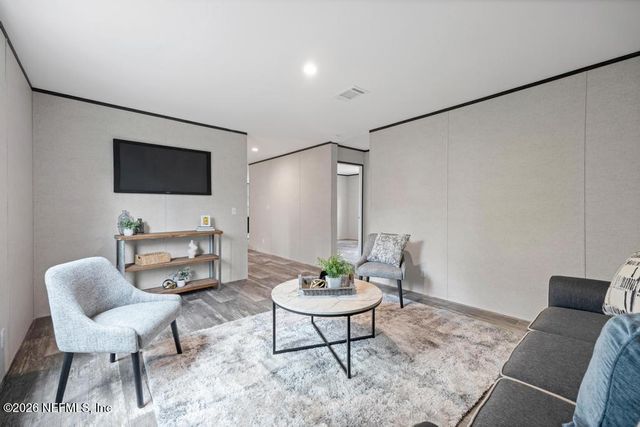 2004 BLUE KNOLL Road, Middleburg, FL 32068