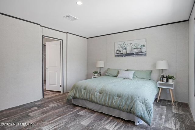 2004 BLUE KNOLL Road, Middleburg, FL 32068