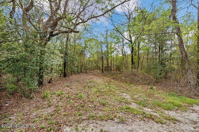 2004 BLUE KNOLL Road, Middleburg, FL 32068