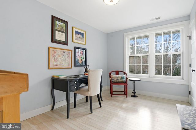 8 STEWART AVE, Annapolis, MD 21401