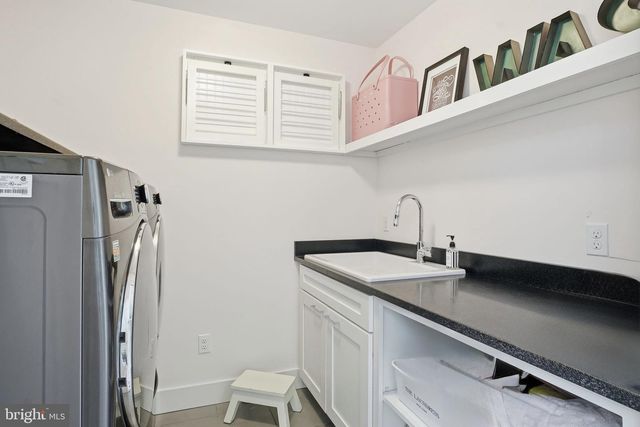 8 STEWART AVE, Annapolis, MD 21401