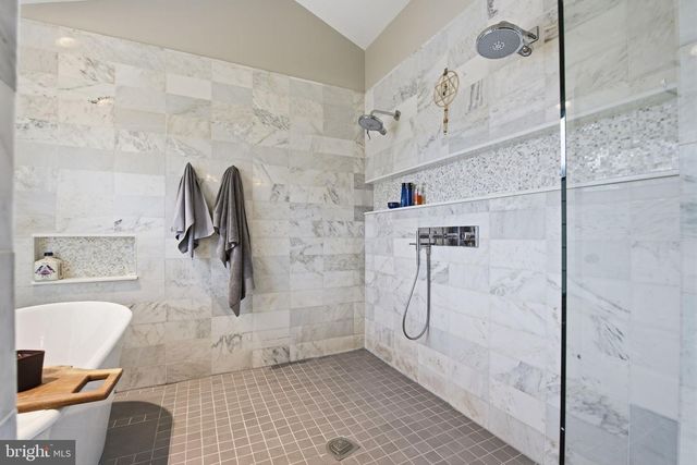 8 STEWART AVE, Annapolis, MD 21401