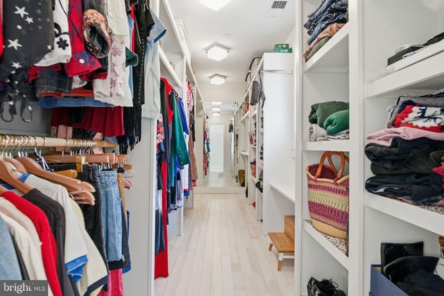 8 STEWART AVE, Annapolis, MD 21401