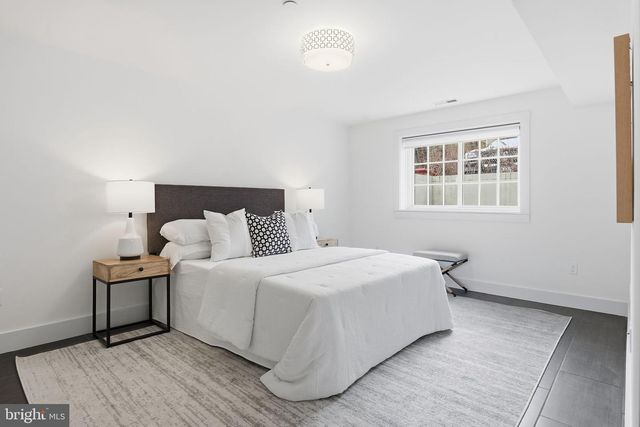 8 STEWART AVE, Annapolis, MD 21401