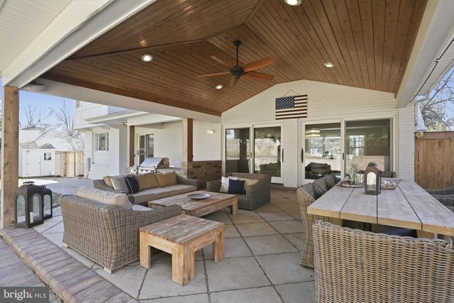 8 STEWART AVE, Annapolis, MD 21401