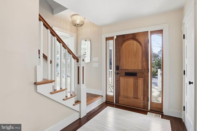 8 STEWART AVE, Annapolis, MD 21401