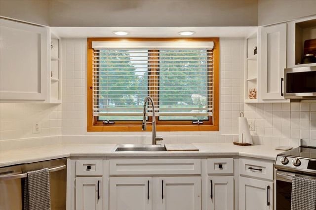 13 Country Club Estates, Swanton, VT 05488