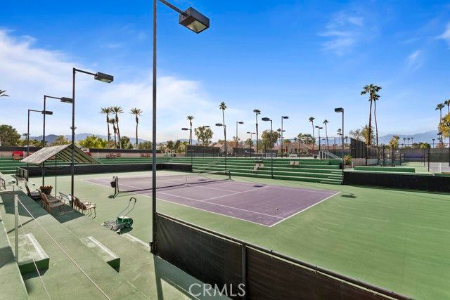 77116 Pauma Valley Way, Palm Desert, CA 92211