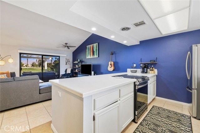 77116 Pauma Valley Way, Palm Desert, CA 92211