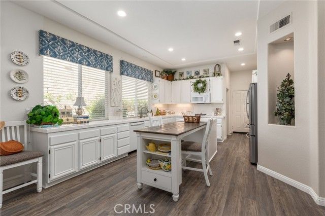 4967 Singing Hills Drive, Banning, CA 92220