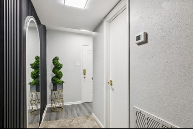 6429 Burgoyne Road 15, Houston, TX 77057