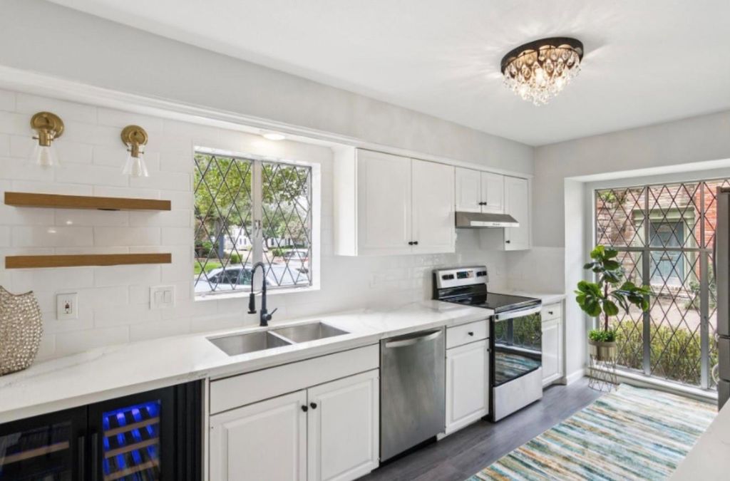 6429 Burgoyne Road 15, Houston, TX 77057