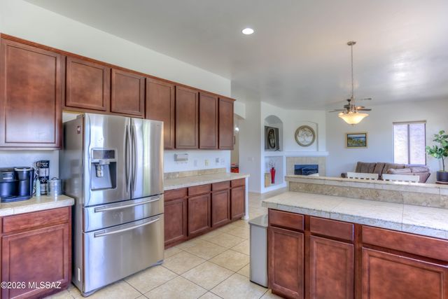 282 E Forrest Feezor Street, Vail, AZ 85641