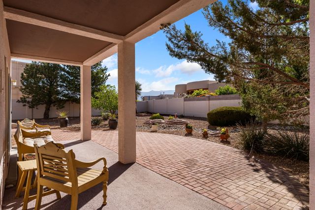 204 Winged Foot Court SE, Rio Rancho, NM 87124