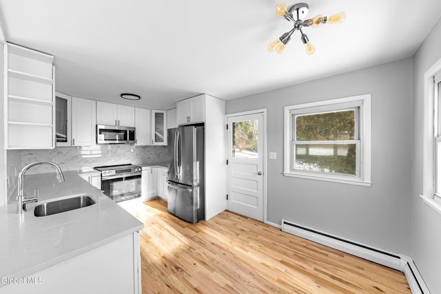 6 Brod Acres Road, Poestenkill, NY 12140