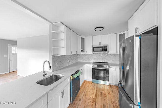 6 Brod Acres Road, Poestenkill, NY 12140