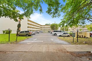 1201 NE 191st St G219, Miami, FL 33179