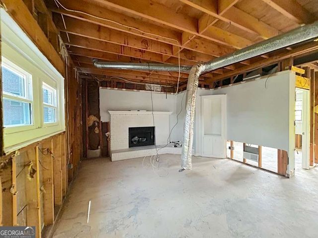 6767 Creek Valley Way, Douglasville, GA 30134