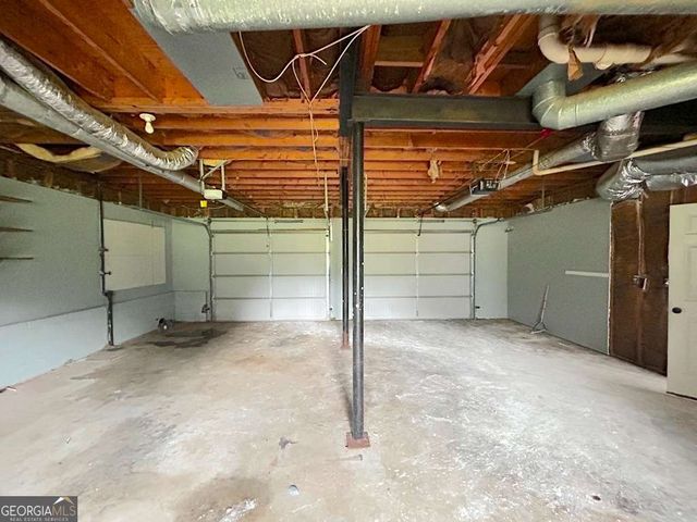 6767 Creek Valley Way, Douglasville, GA 30134