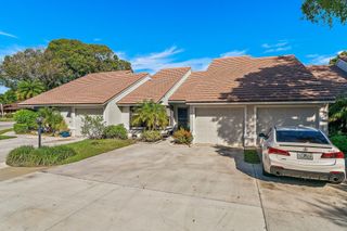 801 Kintyre Court, Palm Beach Gardens, FL 33418