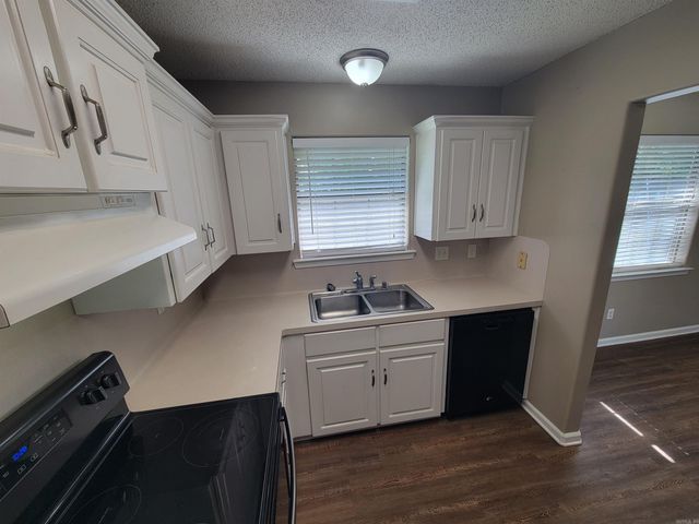 76 Timberwood Drive, Cabot, AR 72023