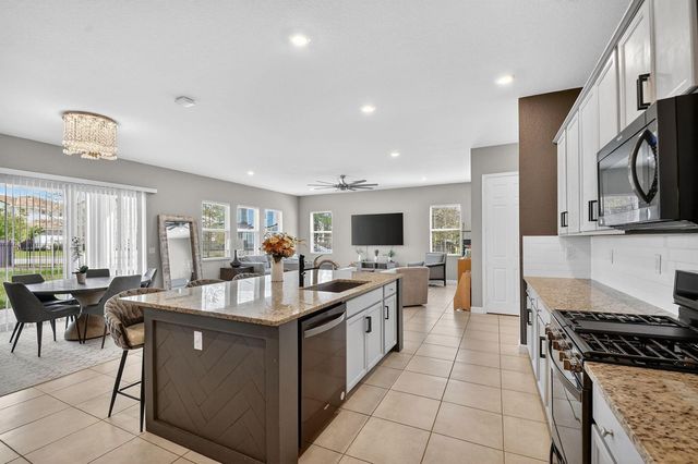 19535 Split Rail Run, Loxahatchee, FL 33470