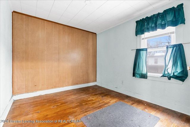 2610 W Washtenaw Street, Lansing, MI 48917