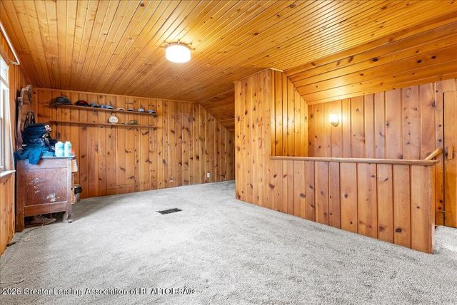 2610 W Washtenaw Street, Lansing, MI 48917