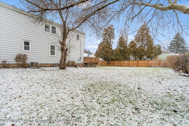 2610 W Washtenaw Street, Lansing, MI 48917
