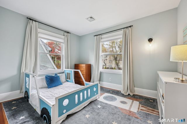 135 Elizabeth Street, Hartford, CT 06105
