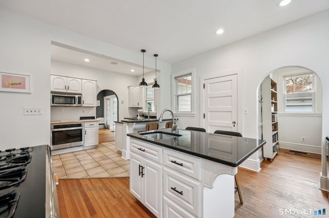 135 Elizabeth Street, Hartford, CT 06105