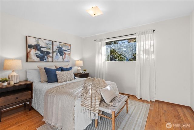 323 NW 202nd Street, Shoreline, WA 98177