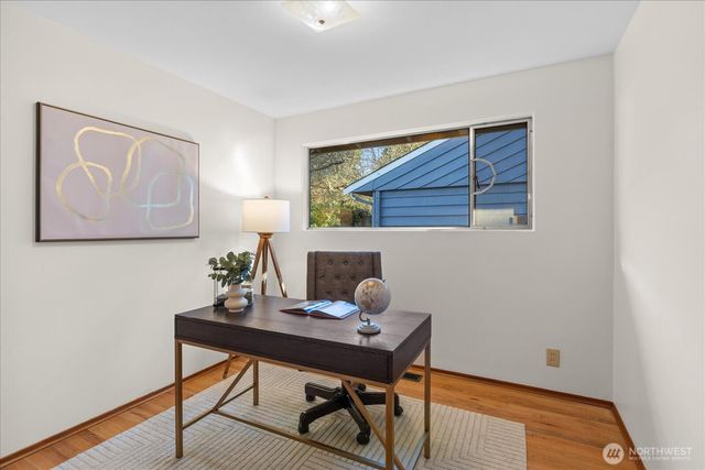 323 NW 202nd Street, Shoreline, WA 98177