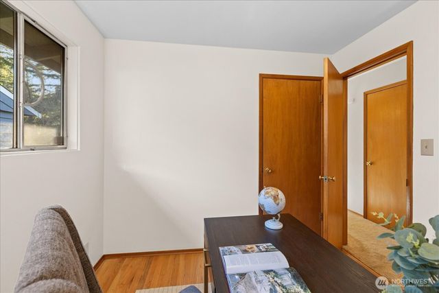 323 NW 202nd Street, Shoreline, WA 98177