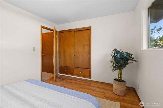 323 NW 202nd Street, Shoreline, WA 98177