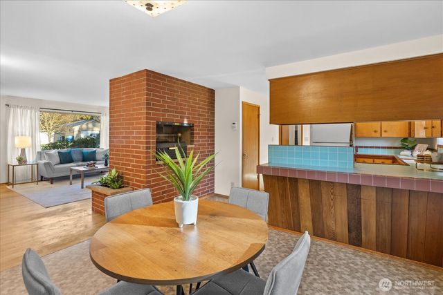 323 NW 202nd Street, Shoreline, WA 98177