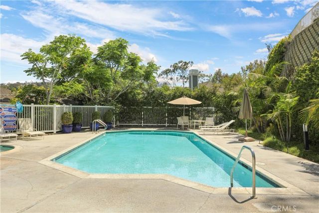 112 Santa Rosa Court, Laguna Beach, CA 92651
