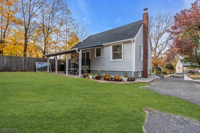 26 Center Oak Ave, Lawnside Boro, NJ 08045