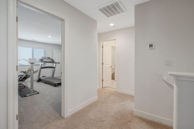 3043 Parks Avenue, Tulare, CA 93274