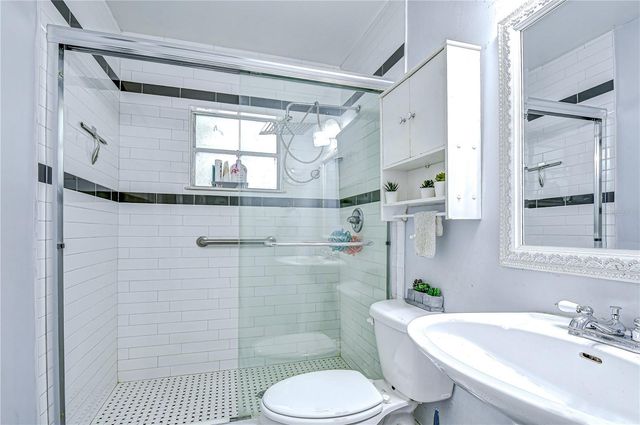 8609 N 29TH STREET, Tampa, FL 33604